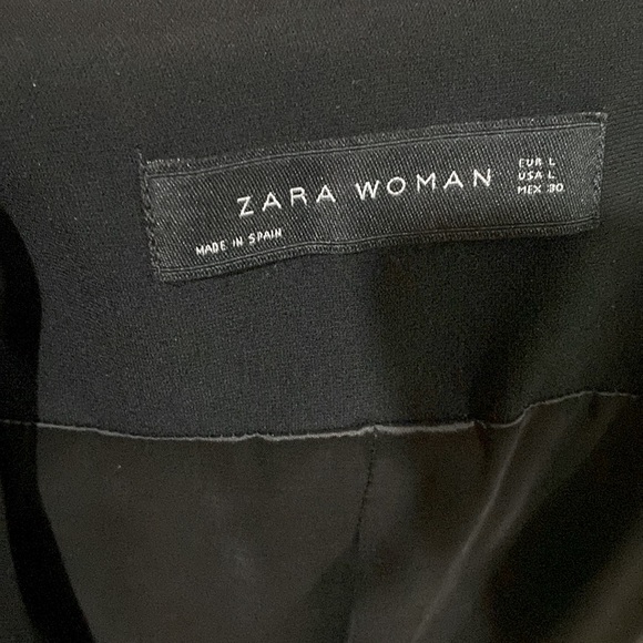 ZARA Like new black blazer. - Picture 5 of 5
